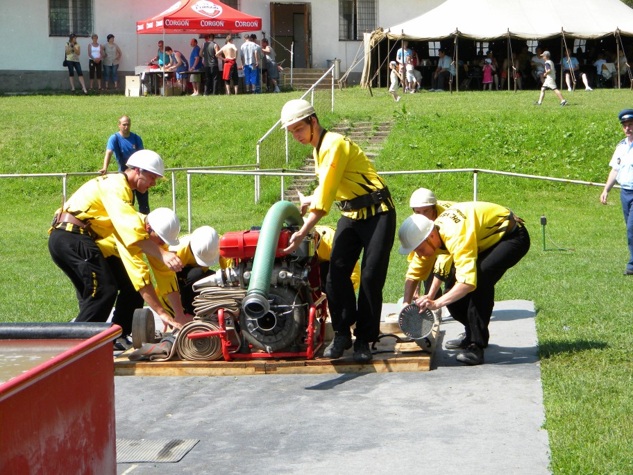 Okresné kolo pripravenosti hasičských družstiev Neporadza 2010