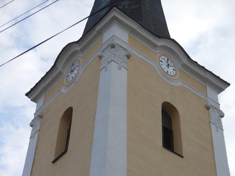 Vežové hodiny - rímskokatolícky kostol Tulčík